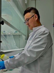 Hongshuang Guo