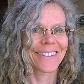 Tuula Närhinen