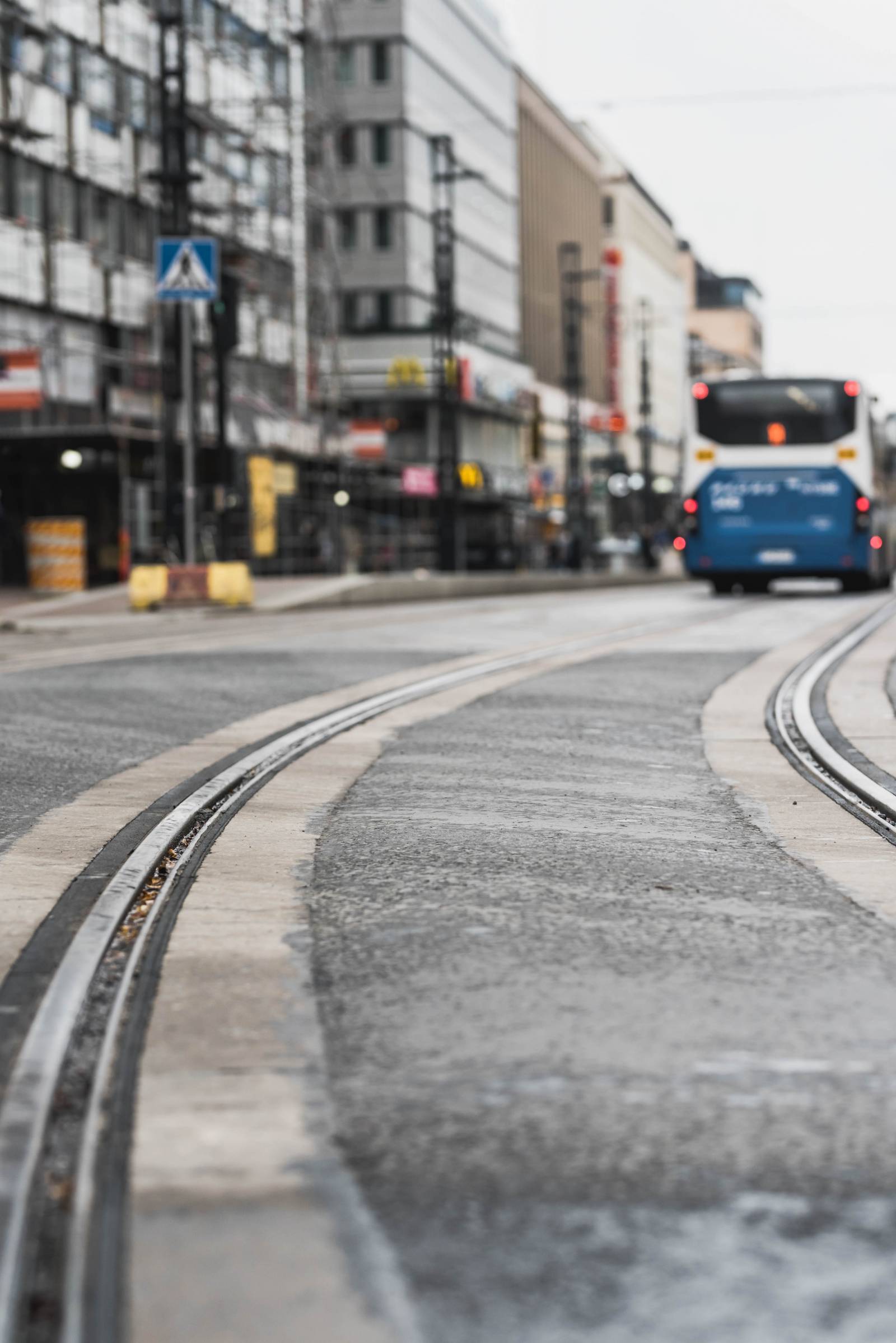 Paitsi että kulku linja-autoasemalle helpottuu, pistoraiteella on myös seudullista merkitystä, sillä se mahdollistaa raitiotiereitin sujuvan jatkamisen Pirkkalaan tulevaisuudessa, jos niin päätetään.
