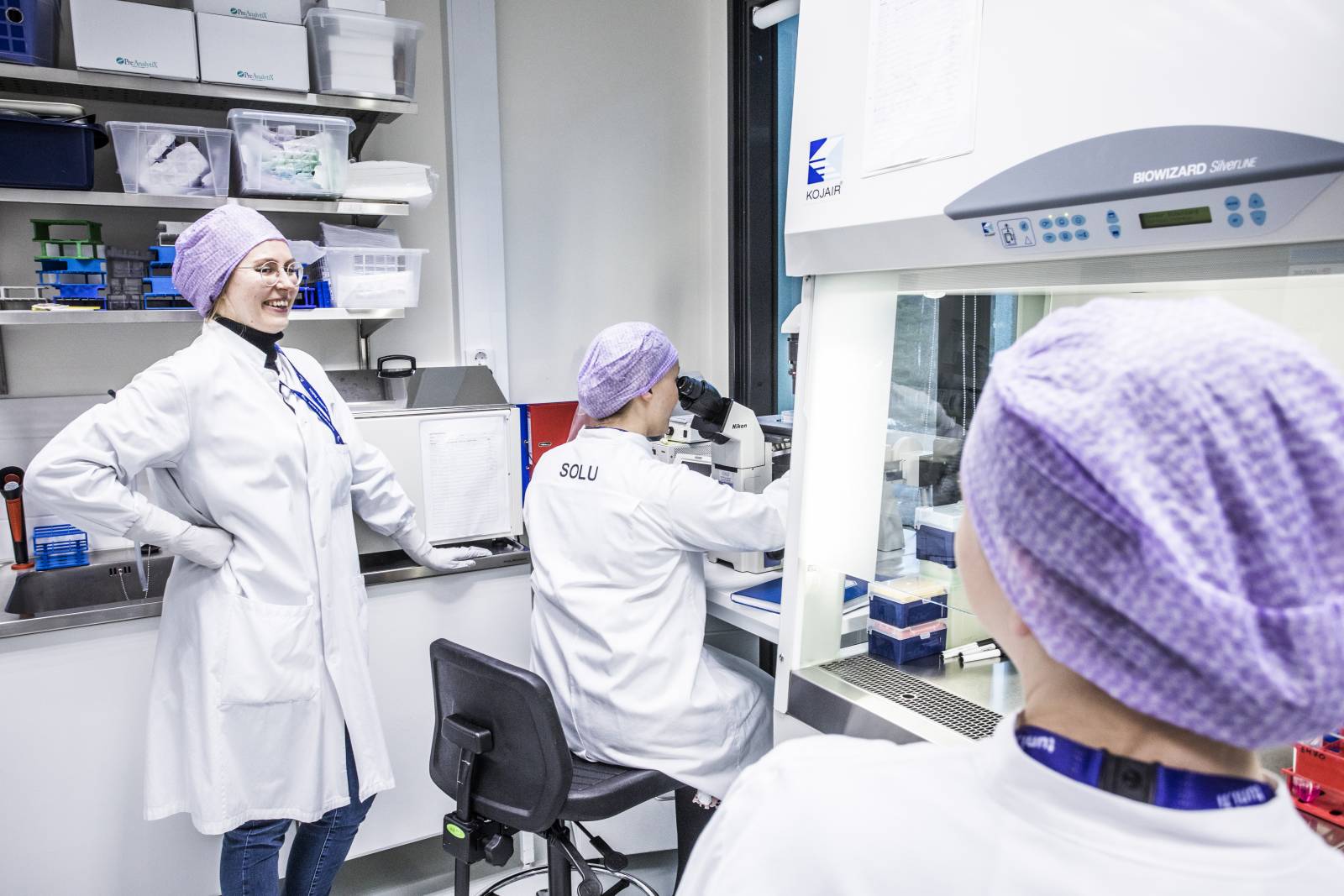 Hanna Vuorenpää in the laboratory