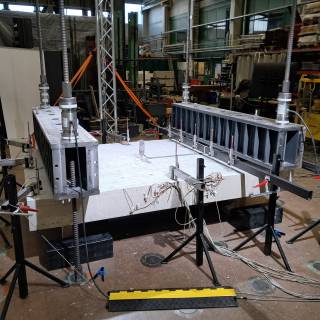 Lävistyskoejärjestely