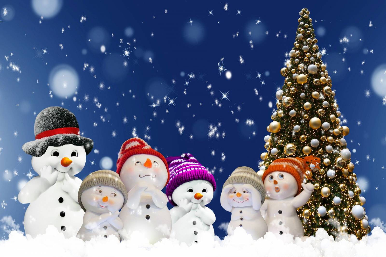picture of snowmen and a christmas tree