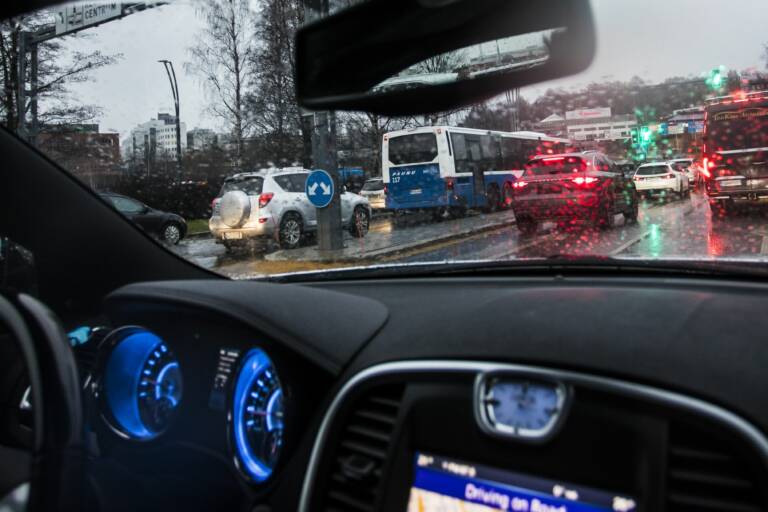 Auto liikenteessä