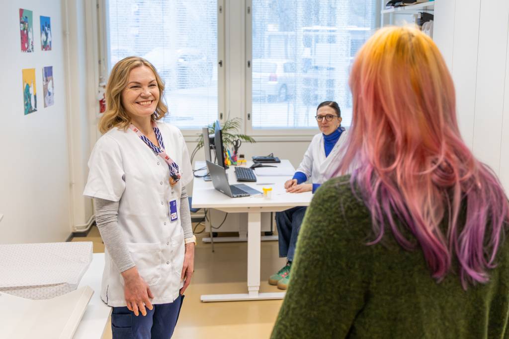 Potilas otetaan vastaan.