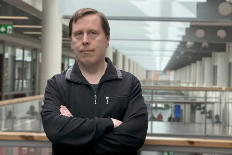 Sakari Lahti