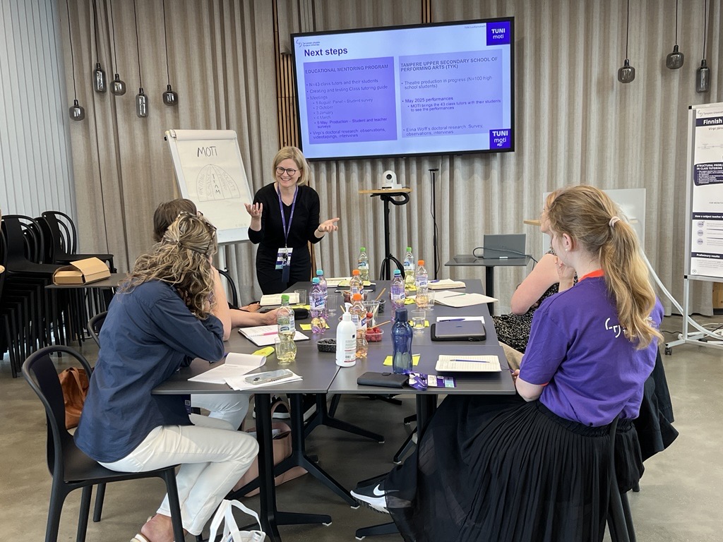 MOTIn tieteellisen ohjausryhmän kokoontumisessa keskustelimme MOTIprojektin etenemisestä