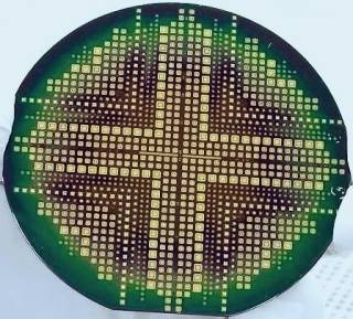 Scaled ferroelectric capacitor arrays for dense non-volatile memory
