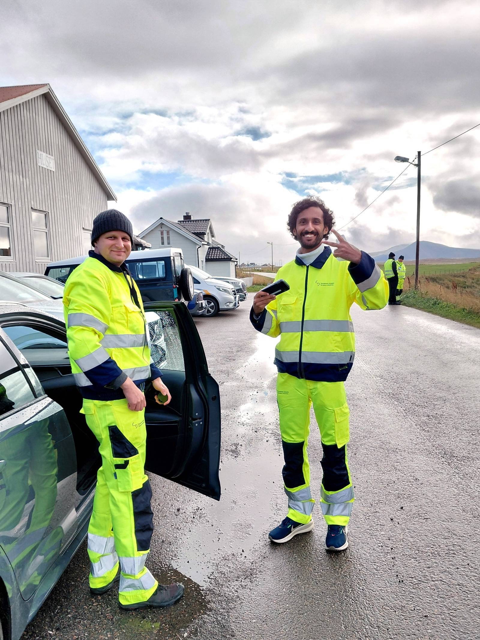 Safi and Matias by the test vehicle